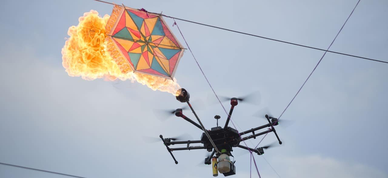 Dron dragon de Enel-Codensa en operación