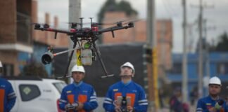 Dron de Enel-Codensa en operación