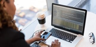 mujeres en teconología