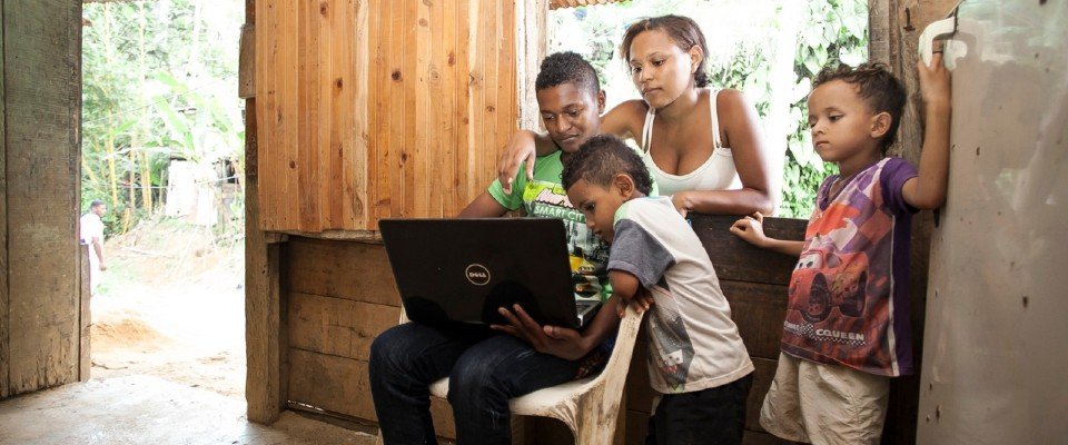 Tecnologia-familias-estratos-1-2-internet-subisidio