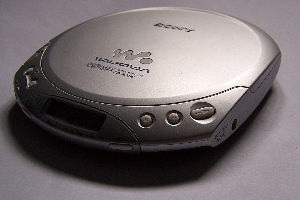 sony-walkman-ced-player