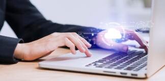 Apoyo Edge Computing laptop