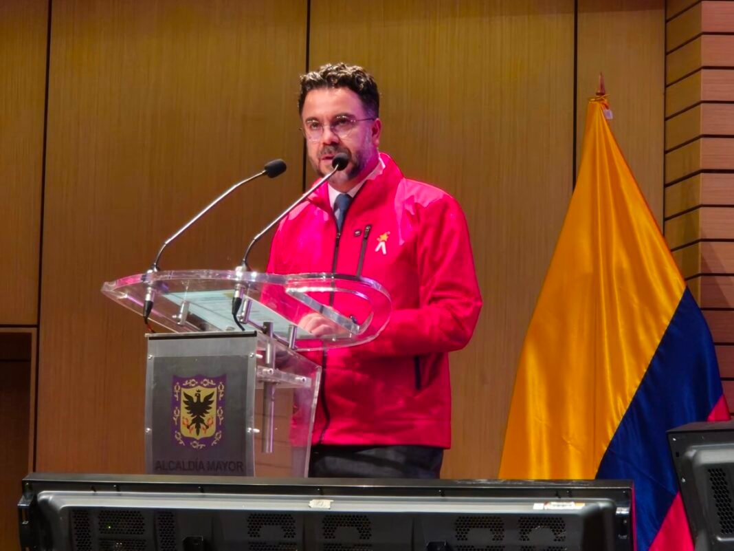 Miguel Silva Moyano, el secretario general de la Alcaldía Mayor de Bogotá, lanza el Mapa de Inversiones Miguel Silva Moyano, el secretario general de la Alcaldía Mayor de Bogotá, lanza el Mapa de Inversiones